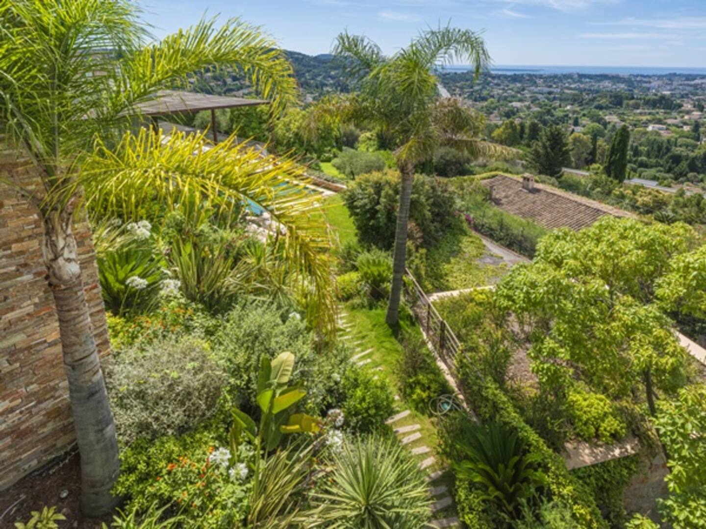 The Zara Villa