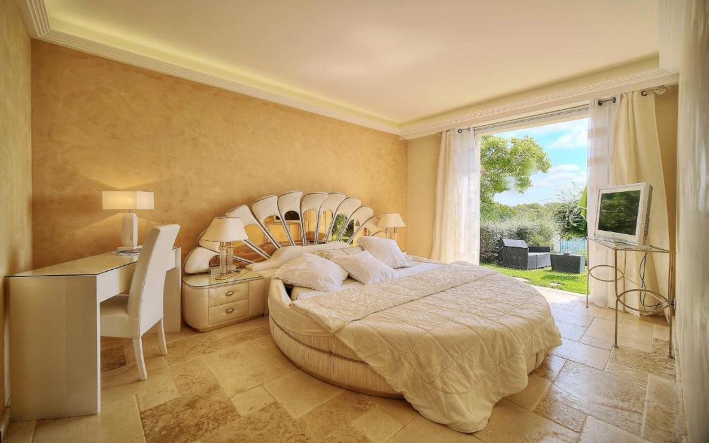 The Lauvas Villa