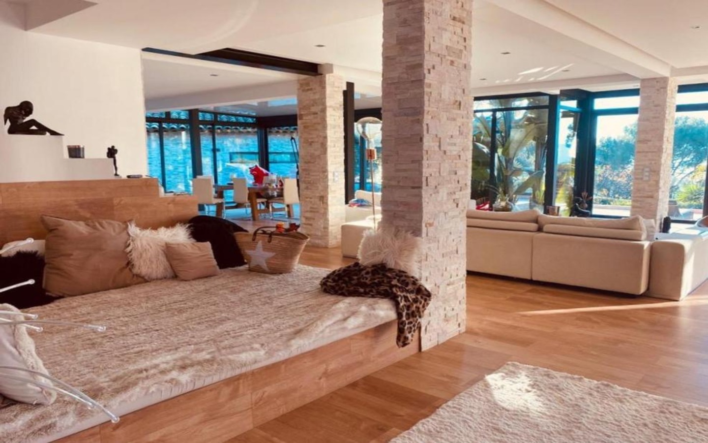 The Cari Villa