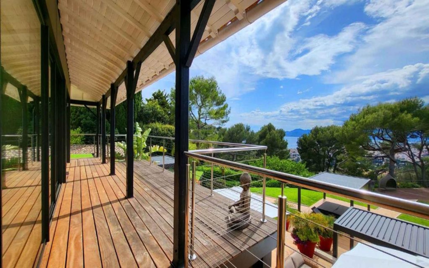 The Cari Villa