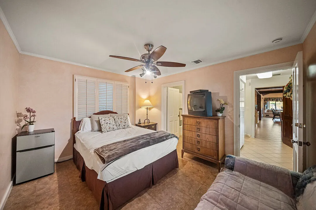 The Sienna Villa