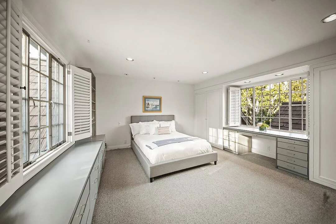 The Sienna Villa
