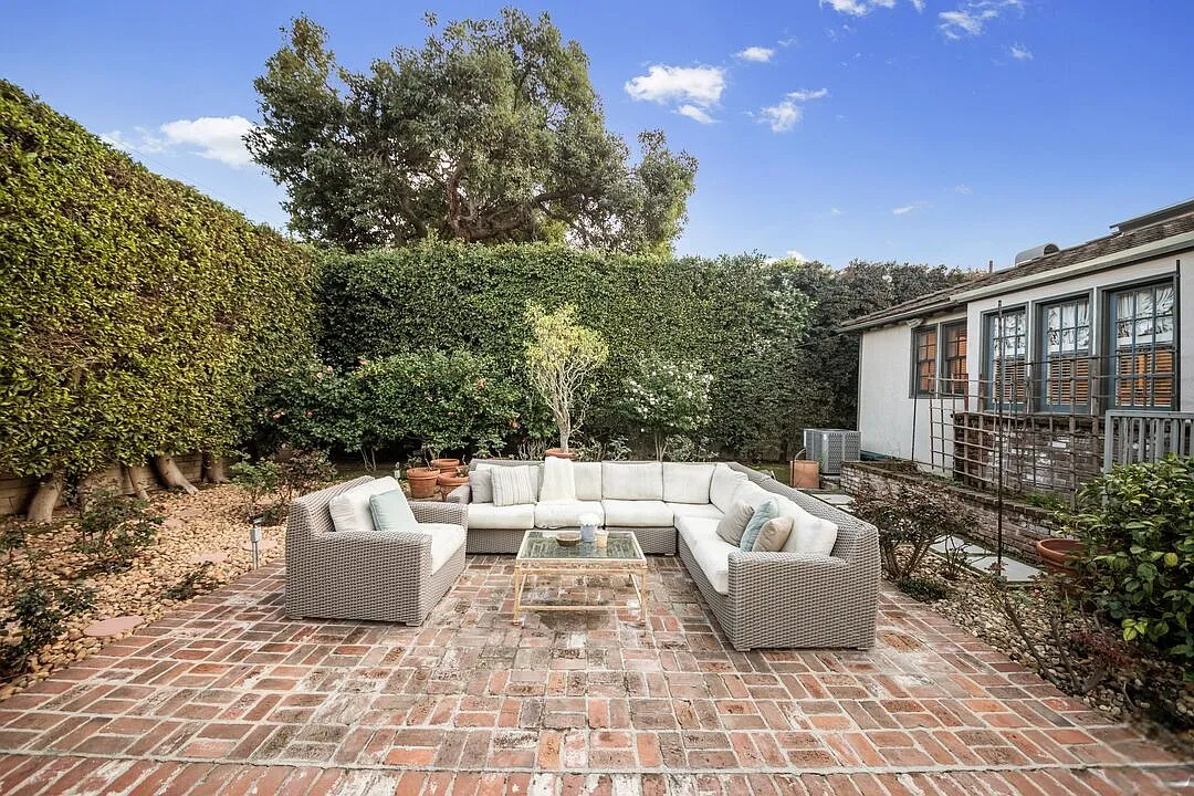 The Sienna Villa