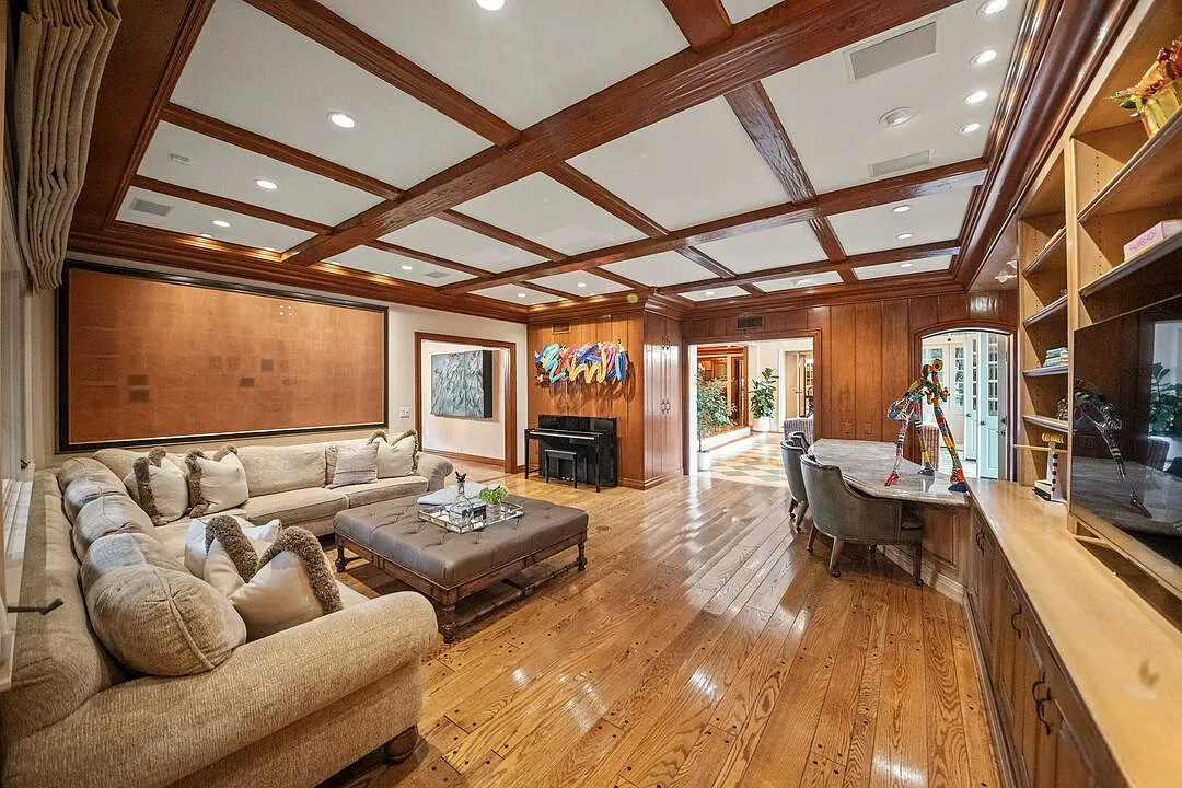 The Sienna Villa