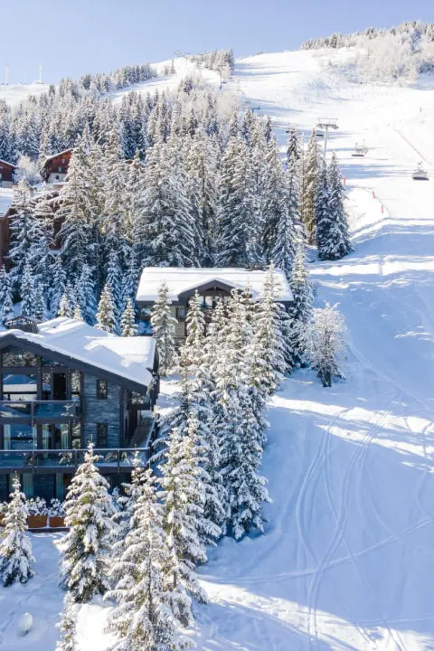 PRIVATE SKI-IN/SKI-OUT CHALETS IN COURCHEVEL