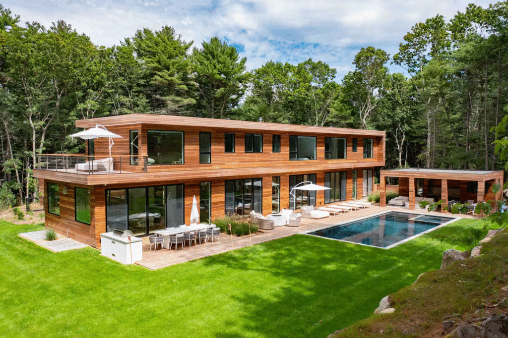 The Hamptons Luxury Villa Rentals | Exclusive VS Non-Exclusive Management