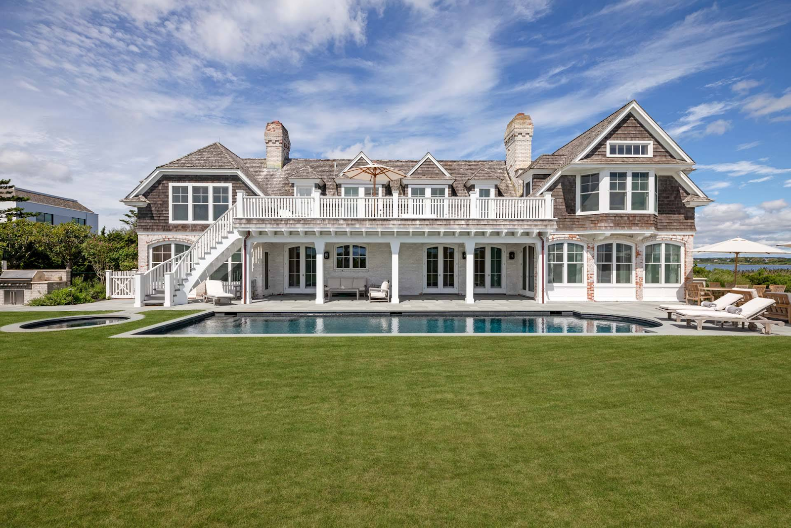 New York Christmas 2025: Luxury Villas for the Holidays